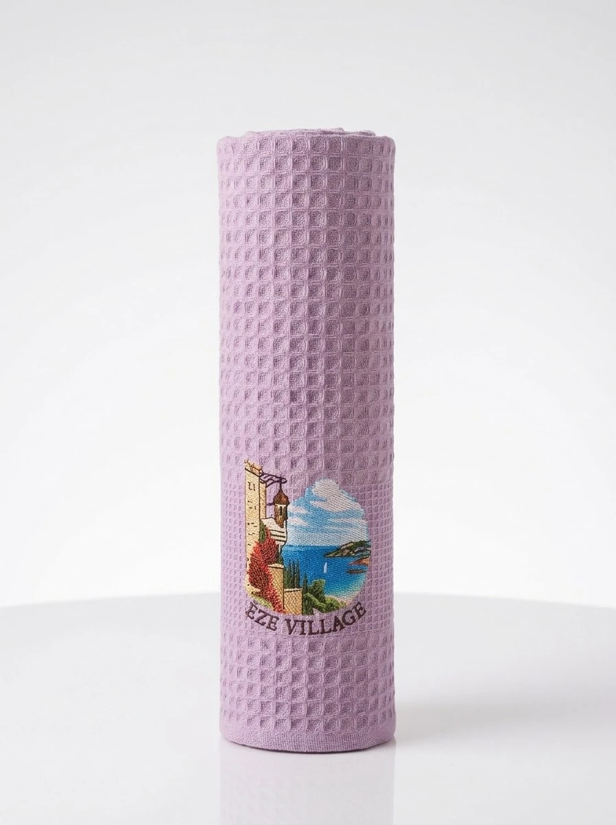 Packed · Rolled · 45 × 70 cm